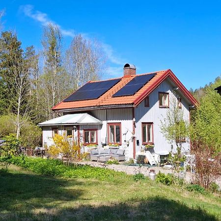 Charmigt Aeldre Hus, Laddbox 22 Kw, 5 Bil-Minuter Till Bad Strömstad Exteriör bild